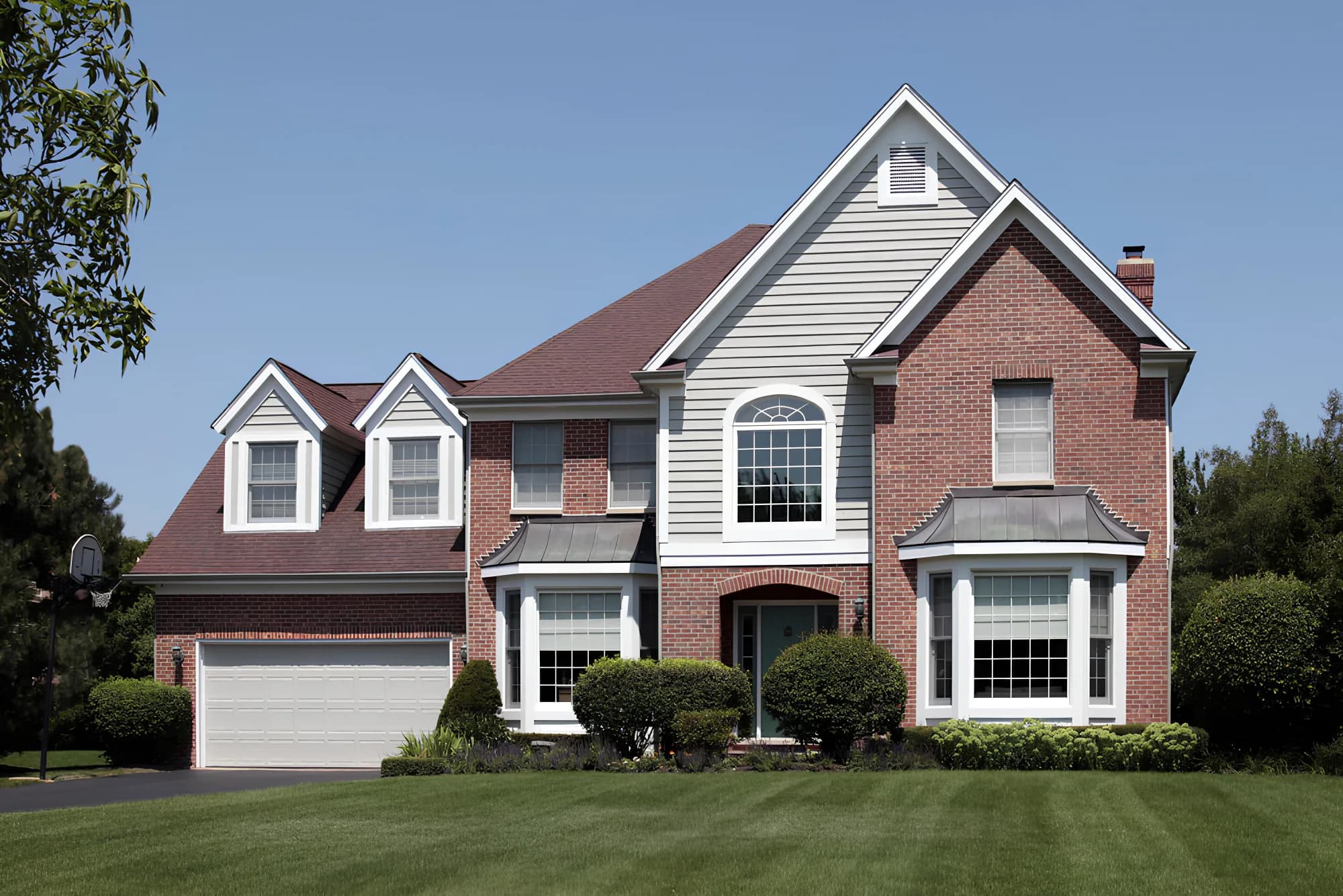 Homes in West Seneca